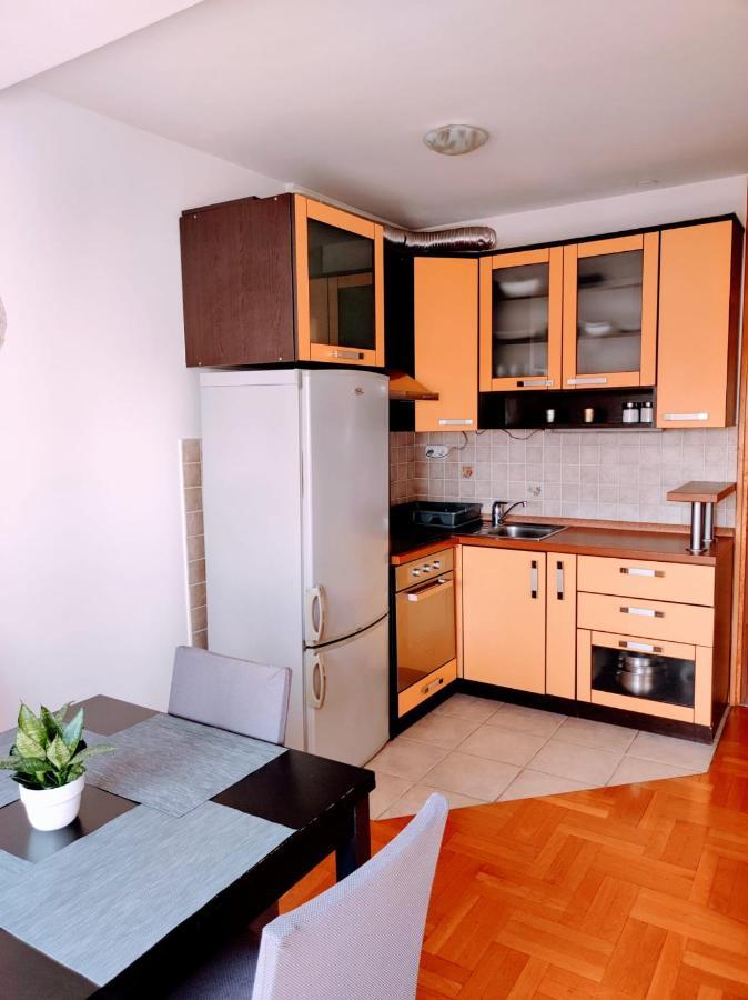 Mimi'S Apartment Zagreb Bagian luar foto