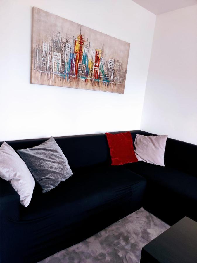 Mimi'S Apartment Zagreb Bagian luar foto